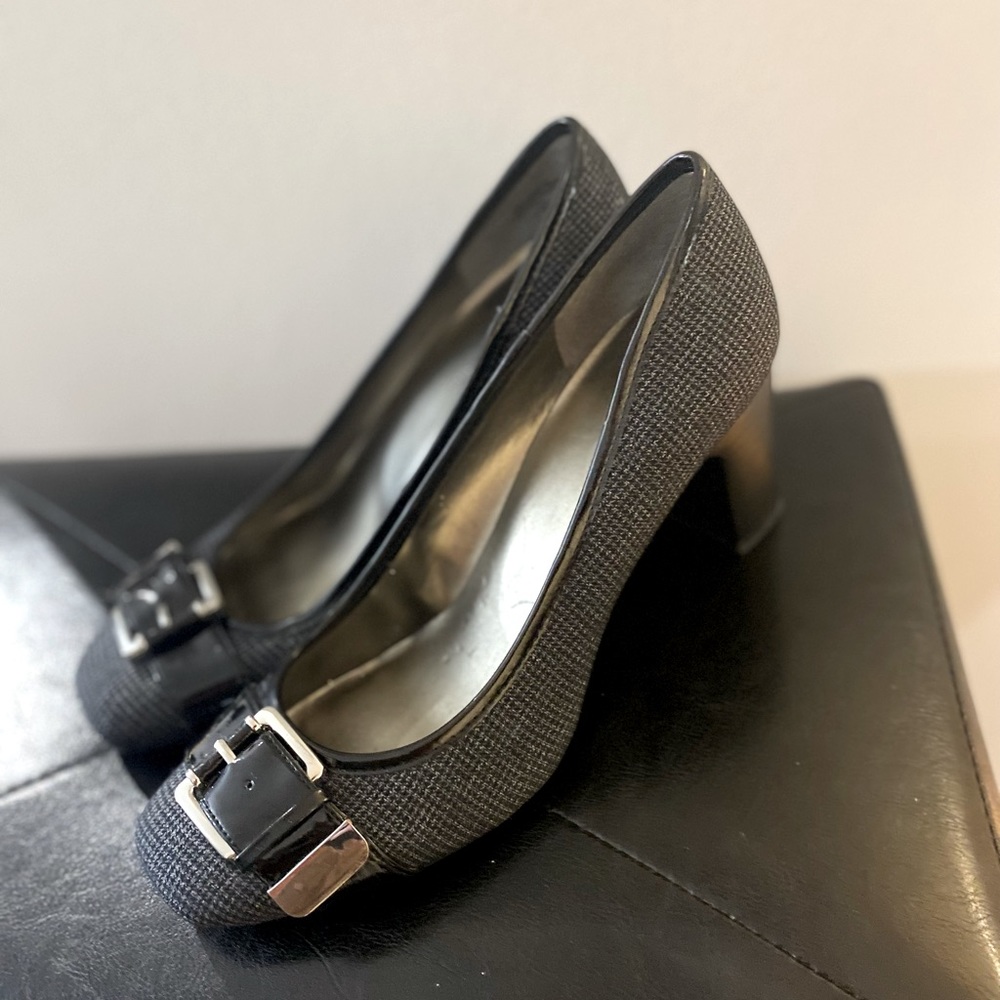 Bandolino Jamel 2 Black/Grey Textile Fabric Pumps, 7.5M